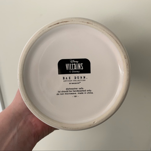 🇺🇸 Rae Dunn UNFORTUNATE SOULS canister - Picture 5 of 8